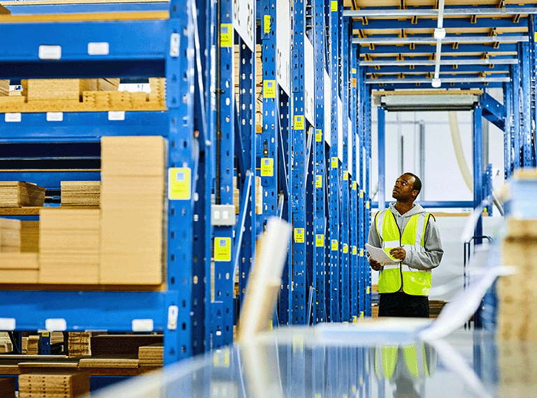 How to become a warehouse manager - mobile