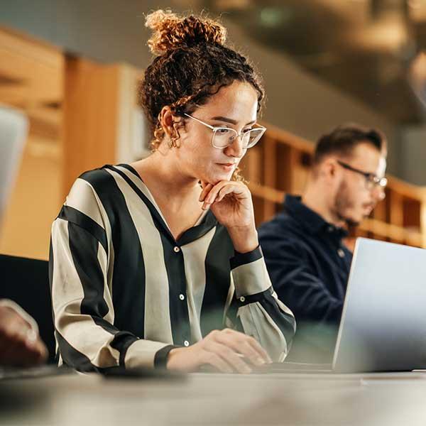 Female employee returned from maternity, trying to concentrate at work