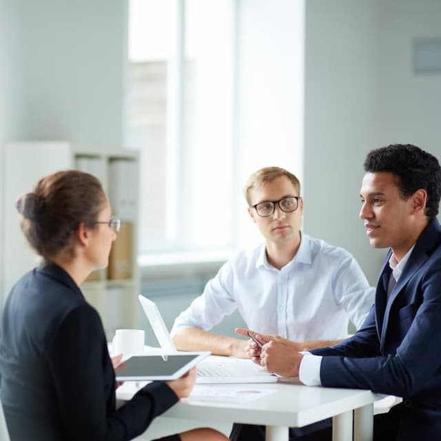 Interviewing techniques | 15 foolproof ideas | Reed