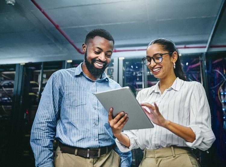 Adapting to workplace technology: staying ahead | Reed